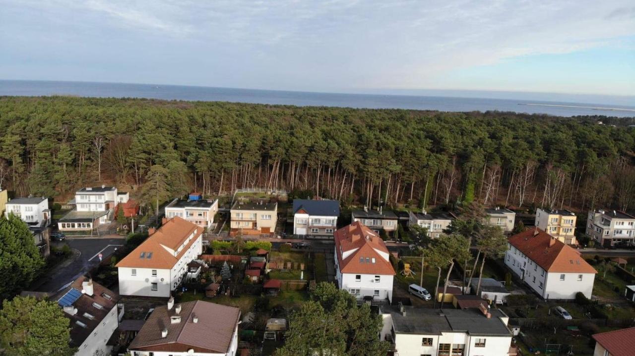 Apartament Dark Amber- 3 Rooms Grand Piano Swinoujscie Luaran gambar